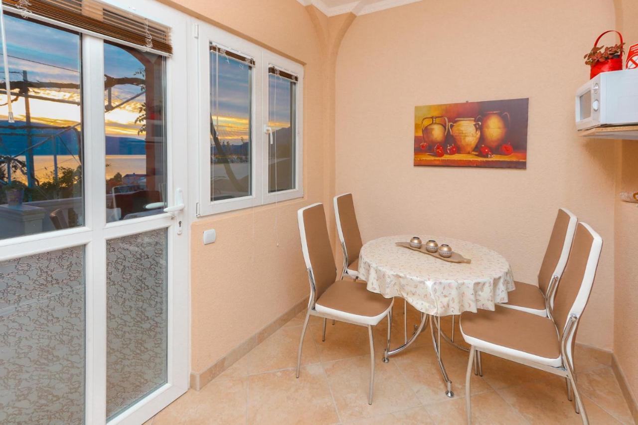 Villa Lastva Apartments Тиват Стая снимка