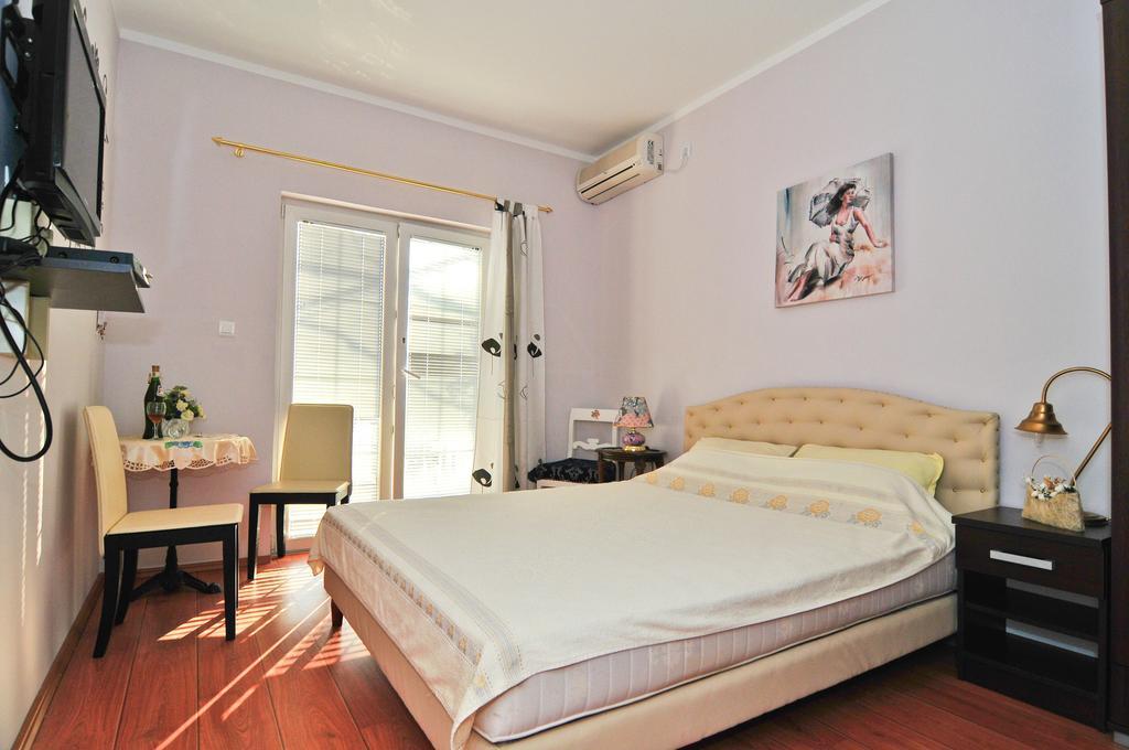 Villa Lastva Apartments Тиват Стая снимка