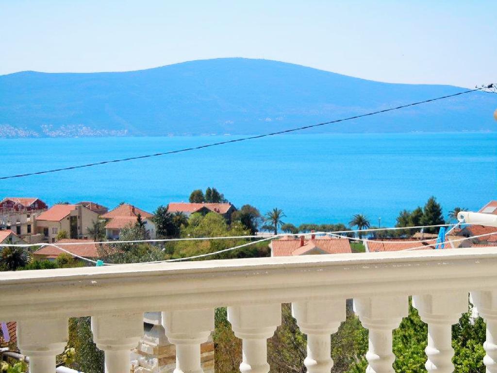 Villa Lastva Apartments Тиват Екстериор снимка