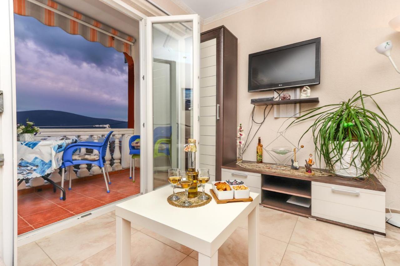 Villa Lastva Apartments Тиват Екстериор снимка