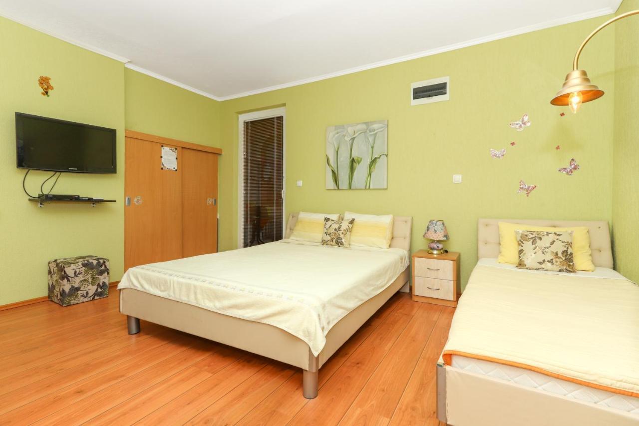 Villa Lastva Apartments Тиват Екстериор снимка