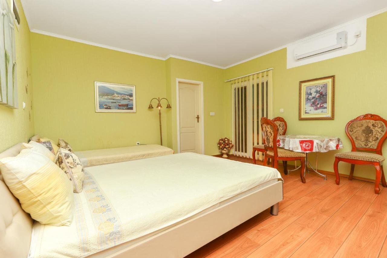 Villa Lastva Apartments Тиват Екстериор снимка