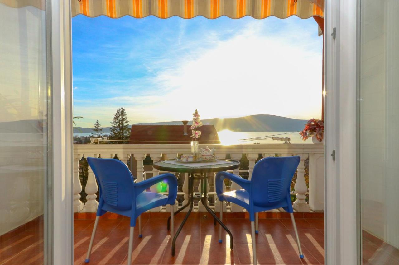 Villa Lastva Apartments Тиват Екстериор снимка