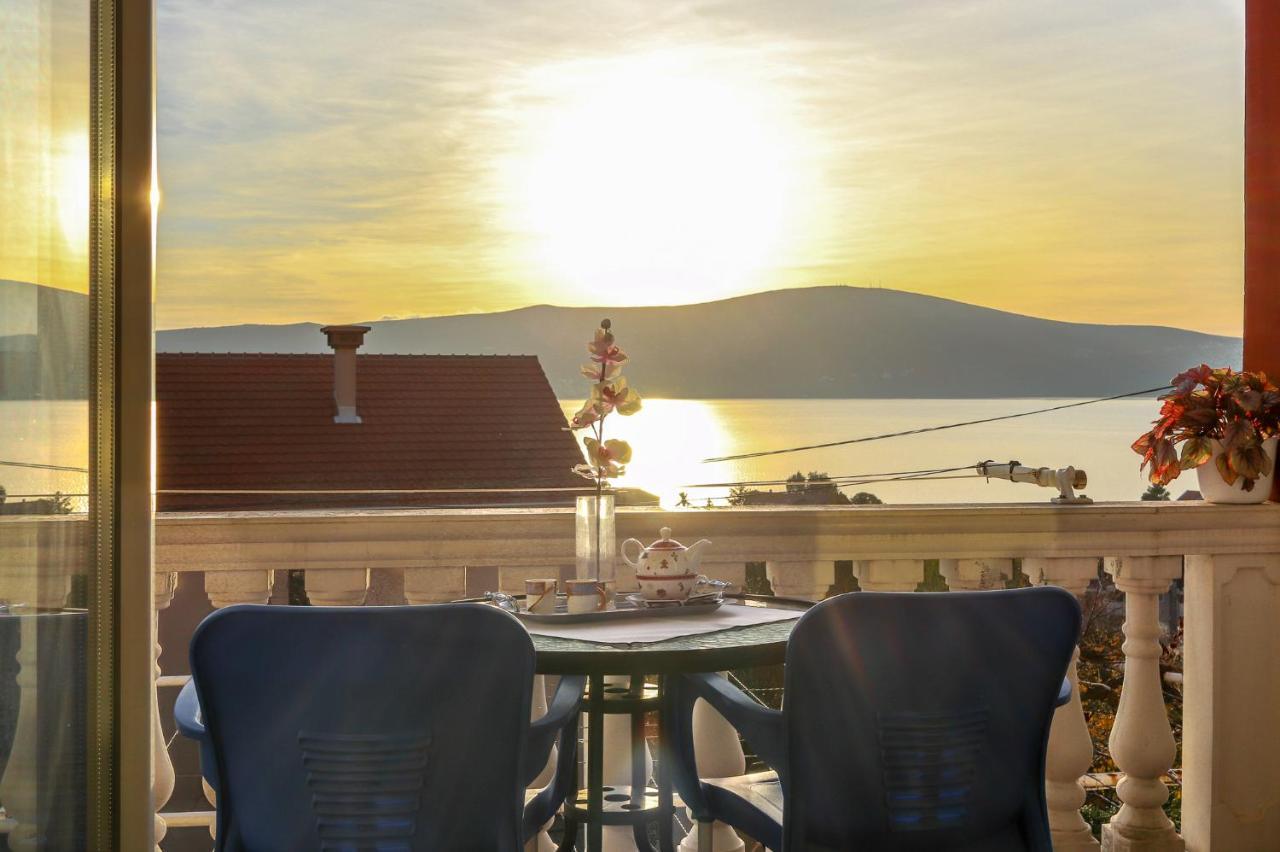 Villa Lastva Apartments Тиват Екстериор снимка